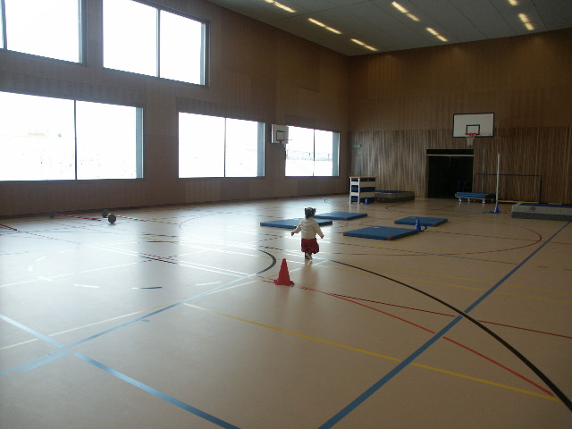 S18 126.jpg